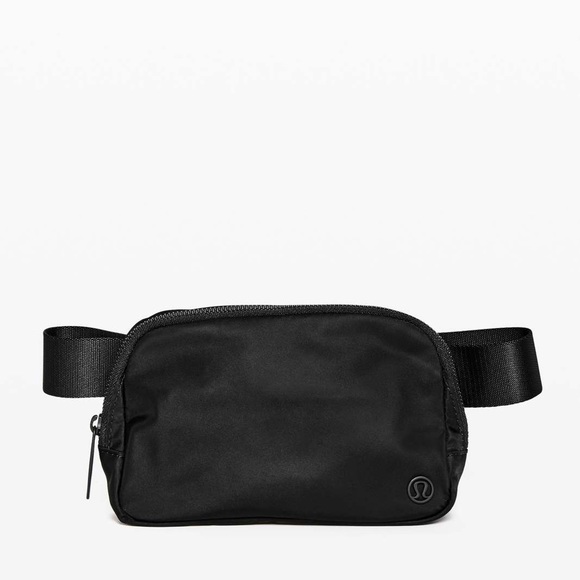 lululemon athletica Handbags - nwot Lululemon Everywhere Belt Bag Black